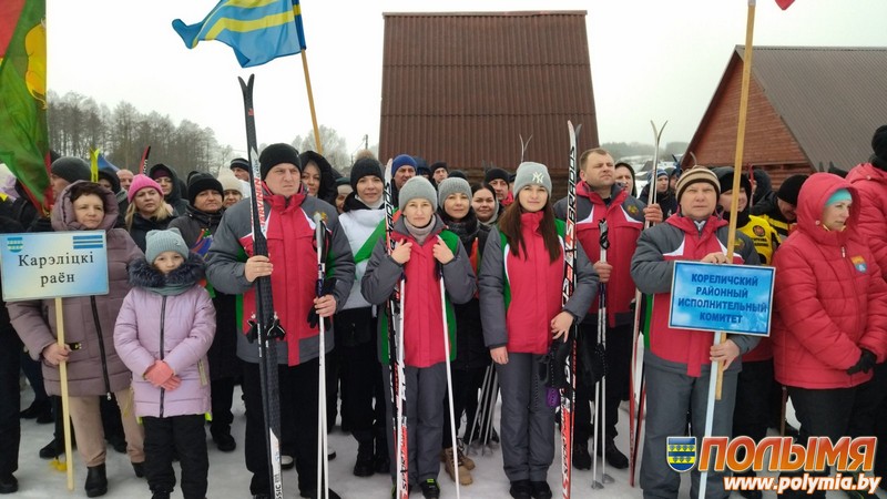 «Лыжные гонки — хороший способ провести выходной день»: кореличчане приняли участие в областных соревнованиях «Принёманская лыжня»