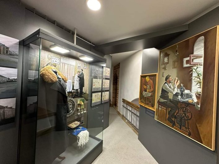 С 27 января 2024 года в музее «Замковый комплекс «Мир» работает обновлённая экспозиция «Войны XX века. Гетто в Мирском замке».