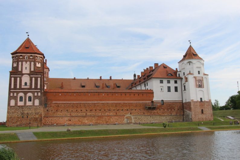 Культурная акция «СЕМЬЯ» состоится в Мирском замке