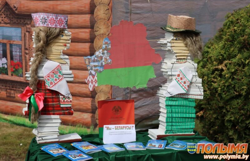 Мастер-классы по бытовым танцам, фольклорные викторины и дегустация белорусской кухни. Чем удивляли на День Независимости в Кореличах
