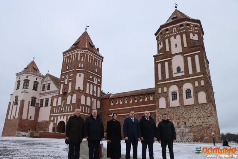 Губернатор Хабаровского края Российской Федерации Дмитрий Демешин во время посещения Кореличского района: «В Беларуси многое делается для сохранения и приумножения историко-культурного наследия»