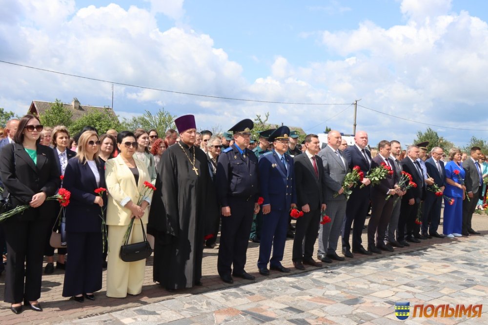 В Кореличах в День всенародной памяти жертв Великой Отечественной войны и геноцида белорусского народа прошел митинг-реквием