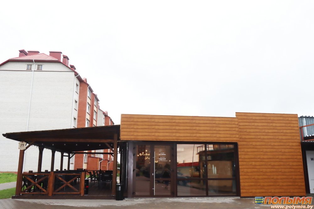 В Кореличах открылось семейное кафе под названием «Во дворе»