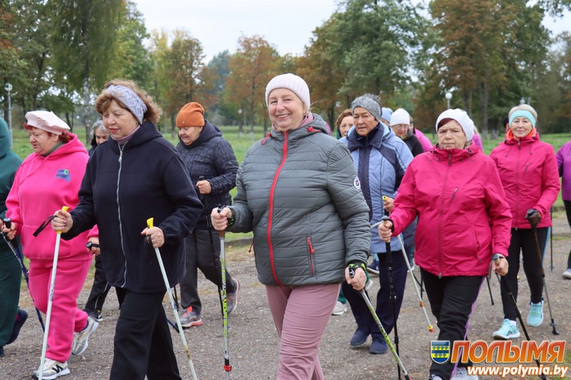 Кореличчина присоединилась к республиканскому марафону скандинавской ходьбы «Шаг к долголетию»
