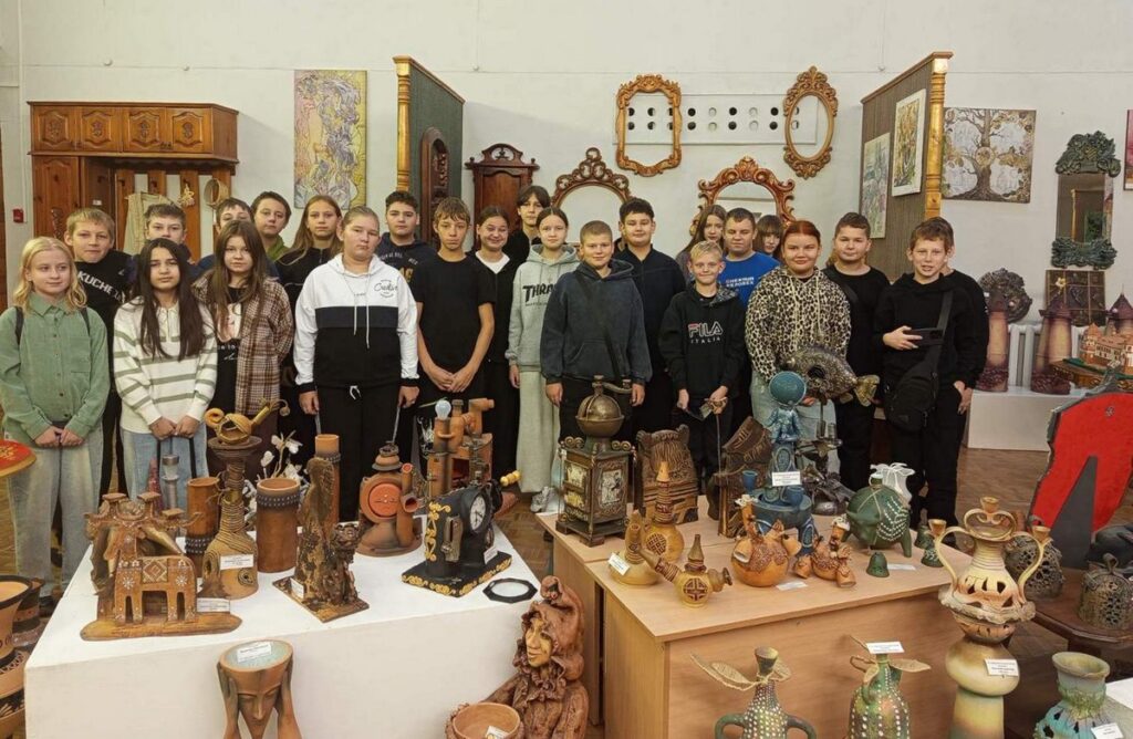 Учащиеся средней школы №2 г.п. Кореличи побывали в Мирском государственном колледже с экскурсией